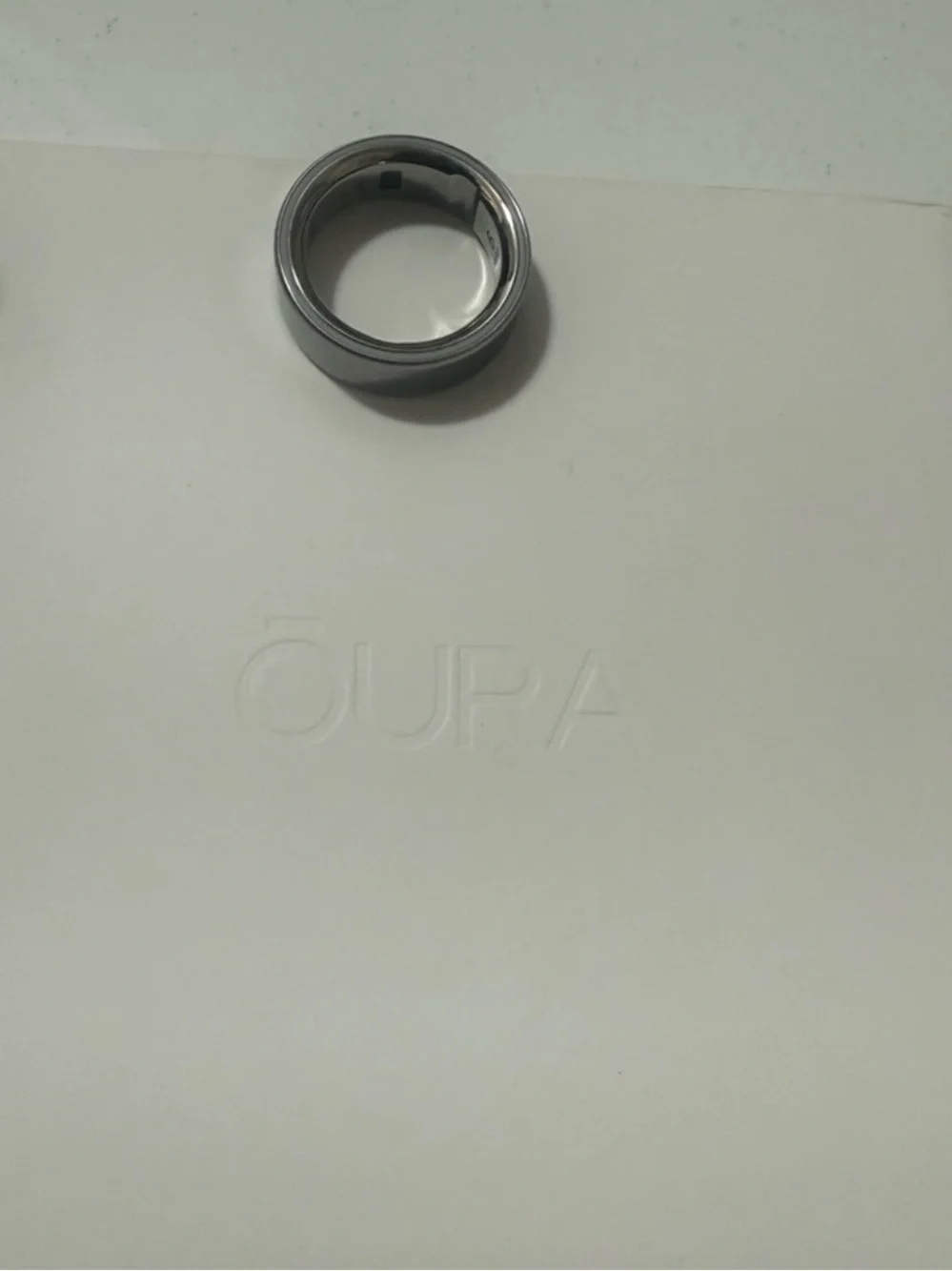 Smart ring, Oura Ring Generation 4, Size 7, silver brunch color New in the box